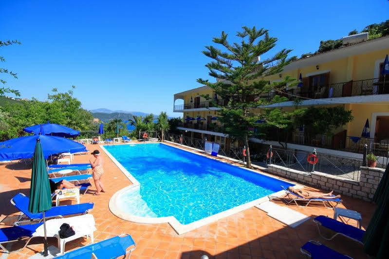 Bella Vista Hotel And Apartments Парга Екстериор снимка
