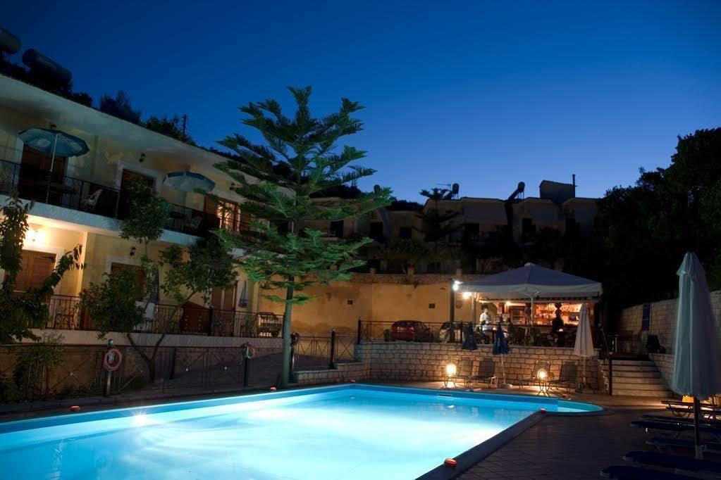 Bella Vista Hotel And Apartments Парга Екстериор снимка