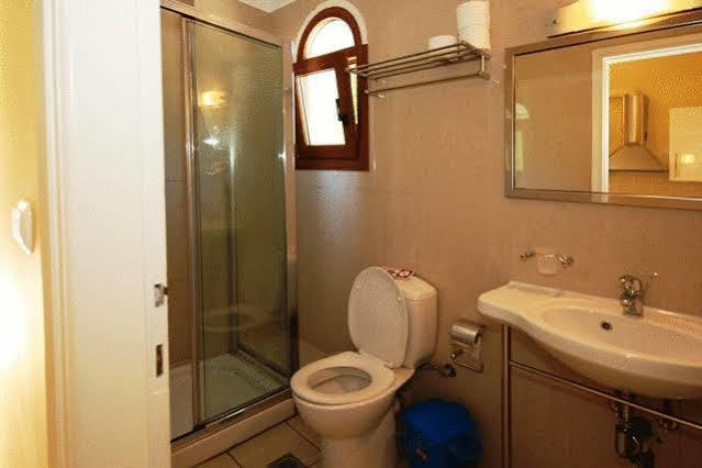 Bella Vista Hotel And Apartments Парга Екстериор снимка