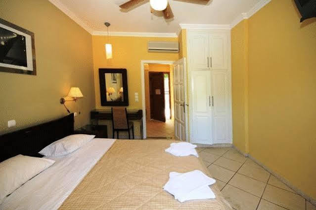 Bella Vista Hotel And Apartments Парга Екстериор снимка